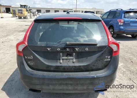 2015 Volvo V60 Premier from USA, damaged, VIN YV1612SB4F1194658